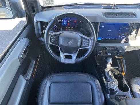 Certified 2022 Ford Bronco Badlands w/ Sasquatch Package image 13