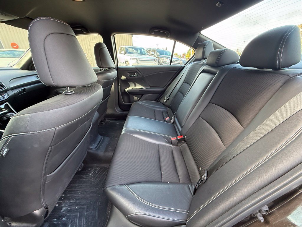 Used 2016 Honda Accord Sport image 8