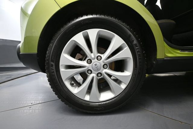 Used 2015 Kia Soul + FWD image 10