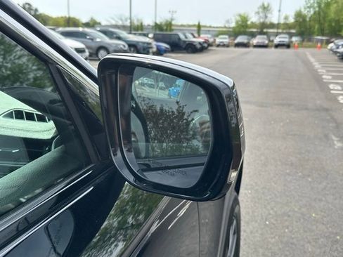 Used 2024 Jeep Grand Cherokee Limited w/ MOPAR Finishing Package image 12