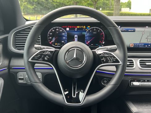 Used 2026 Mercedes-Benz GLE 450 4MATIC image 18