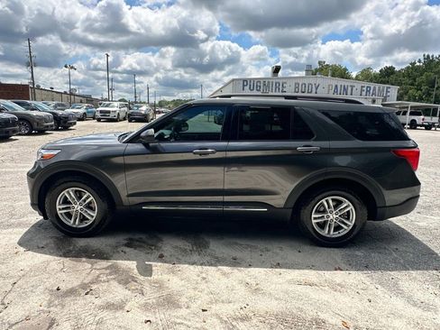 Used 2020 Ford Explorer XLT w/ Equipment Group 202A image 4