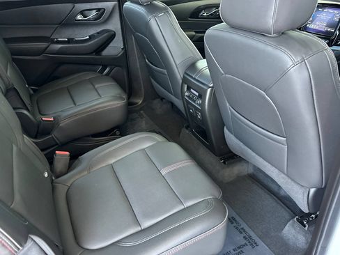 Certified 2022 Chevrolet Traverse RS FWD image 20