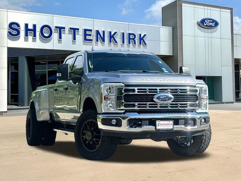Used 2024 Ford F350 XLT w/ 360-Degree Camera Package AWD/4WD image 1