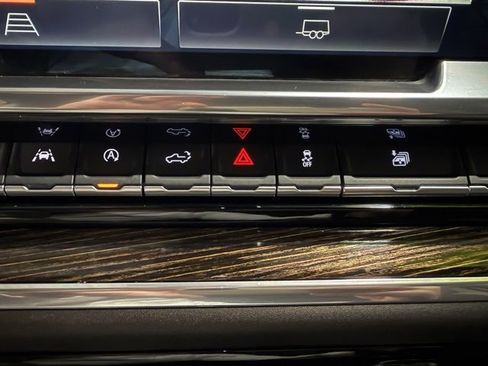 Used 2022 GMC Sierra 1500 SLE image 20