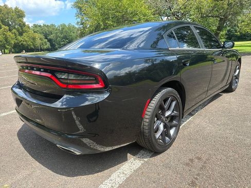 Used 2020 Dodge Charger SXT image 5