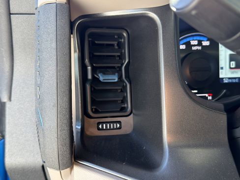 Used 2022 Ford Bronco Wildtrak image 77