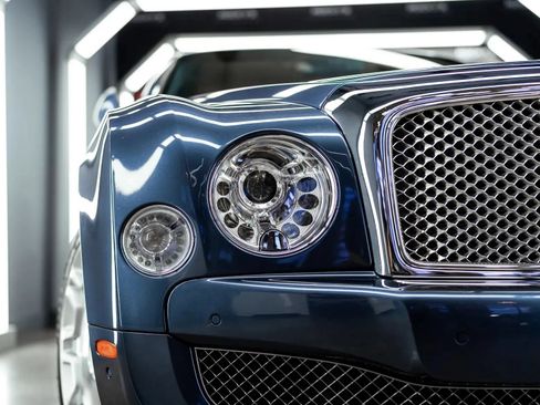 Used 2011 Bentley Mulsanne RWD image 36