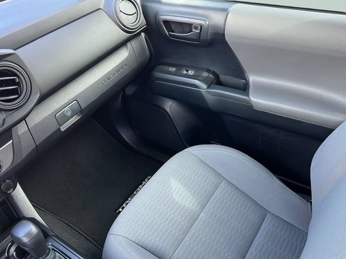 Used 2019 Toyota Tacoma SR w/ SR Convenience Package RWD image 13