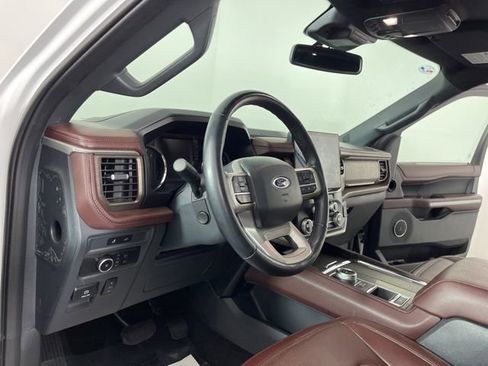 Used 2024 Ford Expedition Limited RWD image 20