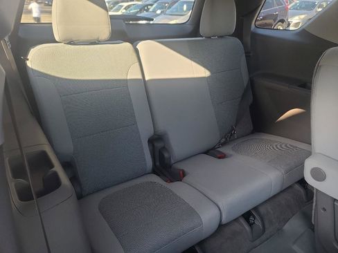 Used 2019 Chevrolet Traverse LT image 15
