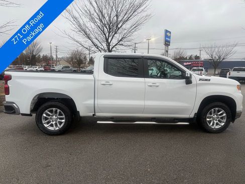 Used 2023 Chevrolet Silverado 1500 LT w/ Z71 Off-Road Package AWD/4WD image 7