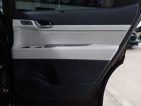 Used 2024 Hyundai Palisade Calligraphy image 23