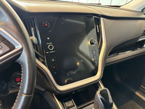 Used 2022 Subaru Outback Limited image 19