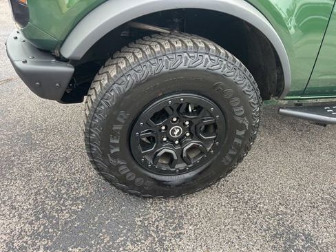 Used 2024 Ford Bronco Wildtrak image 10