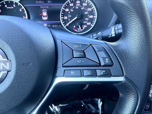 Used 2024 Nissan Sentra SV FWD image 25