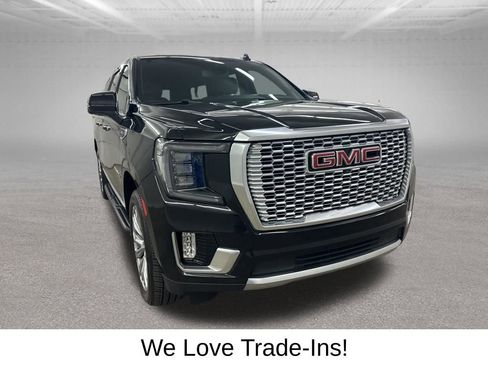 Used 2023 GMC Yukon XL Denali AWD/4WD image 3
