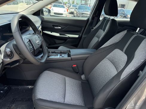 New 2026 Nissan Sentra SV w/ SV Convenience Package FWD image 12
