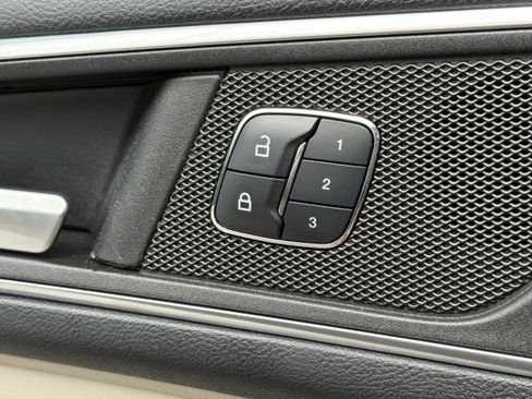 Used 2015 Ford Edge Titanium w/ Equipment Group 301A FWD image 26