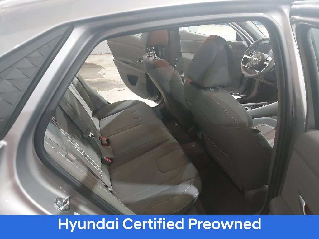Certified 2025 Hyundai Elantra SEL FWD image 11