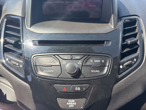 Used 2017 Ford Fiesta SE w/ Equipment Group 201A image 16