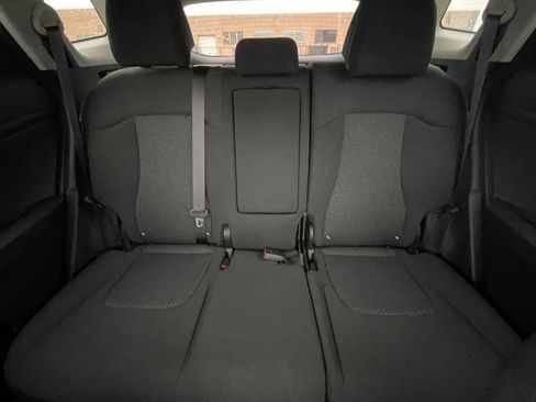 Used 2025 Kia Sportage LX image 36