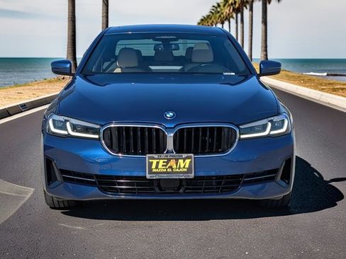 Used 2023 BMW 530e w/ Premium Package RWD image 3