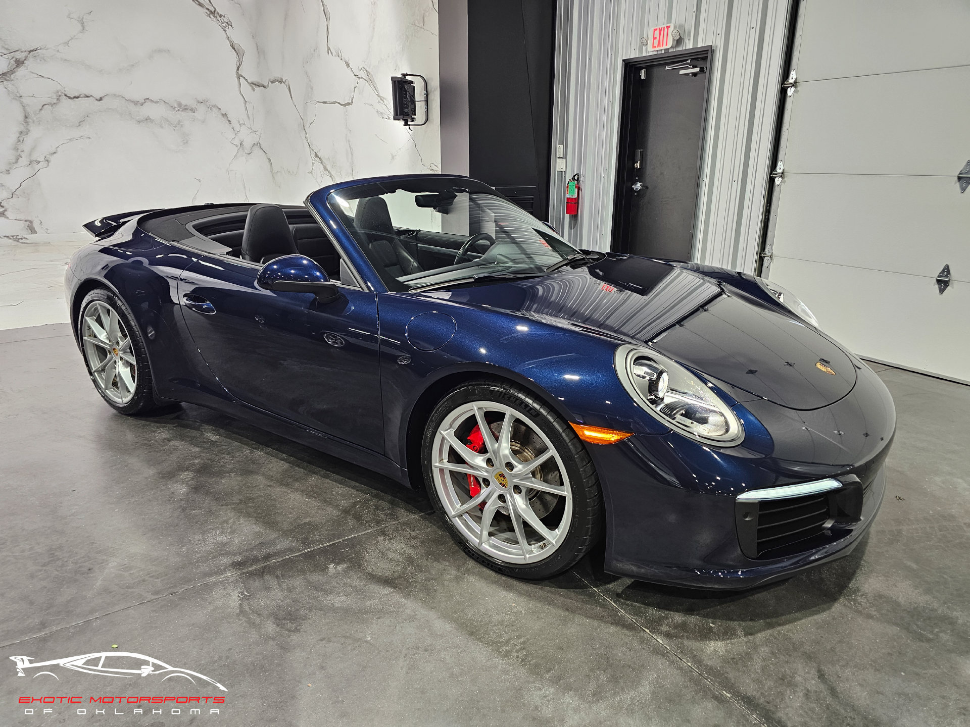 Used 2017 Porsche 911 Carrera S RWD image 3