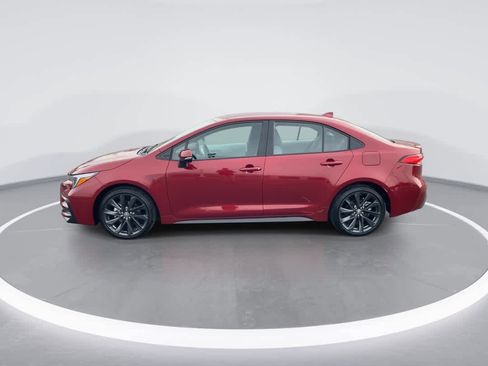 Used 2025 Toyota Corolla SE image 5