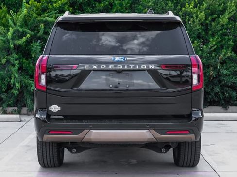 Used 2025 Ford Expedition King Ranch AWD/4WD image 12