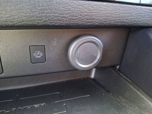 Used 2025 Mitsubishi Outlander SE AWD/4WD image 25