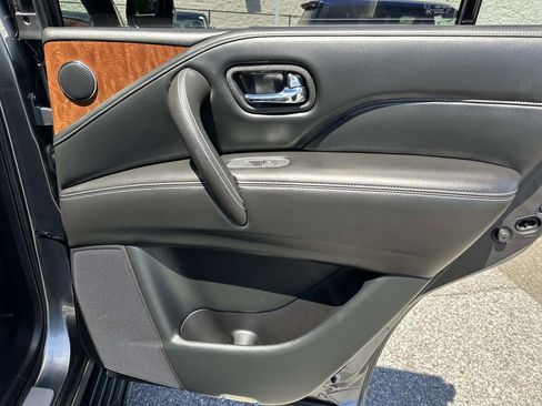 Used 2018 INFINITI QX80 4WD w/ Driver Assistance Package image 37