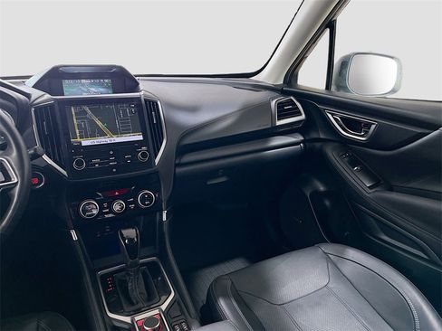 Used 2021 Subaru Forester Touring image 23