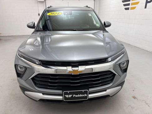 Used 2024 Chevrolet TrailBlazer LT w/ Convenience Package AWD/4WD image 8