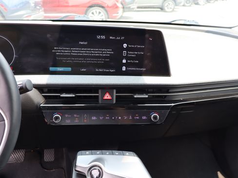 Used 2022 Kia EV6 Wind AWD/4WD image 17