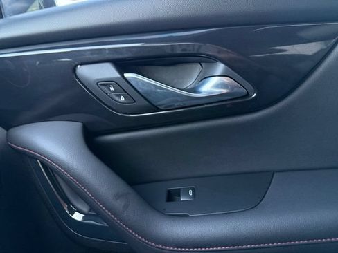 Used 2019 Chevrolet Blazer RS FWD image 26