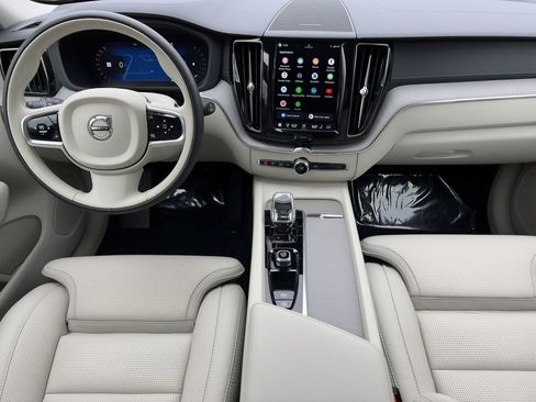 Used 2023 Volvo XC60 B5 Ultimate w/ Climate Package AWD/4WD image 5