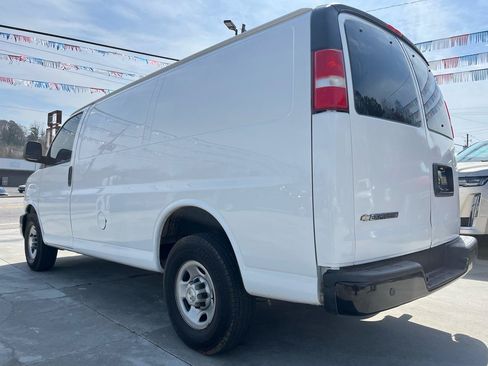 Used 2020 Chevrolet Express 2500 w/ Safety Package RWD image 5