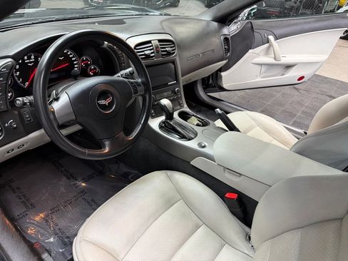 Used 2007 Chevrolet Corvette Convertible w/ Preferred Equipment Group RWD image 30