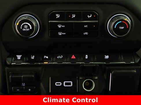 Used 2025 Chevrolet Silverado 2500 Custom w/ Custom Value Package image 20