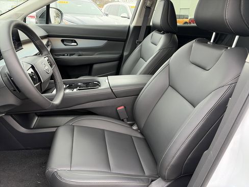 Used 2025 Nissan Murano SL image 18