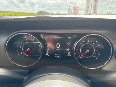 Used 2020 Jeep Gladiator Rubicon AWD/4WD image 12