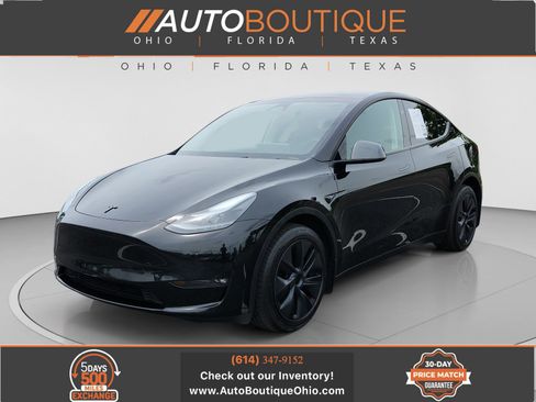 Used 2024 Tesla Model Y Long Range AWD/4WD image 1