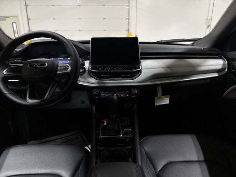 New 2026 Jeep Compass Limited image 10