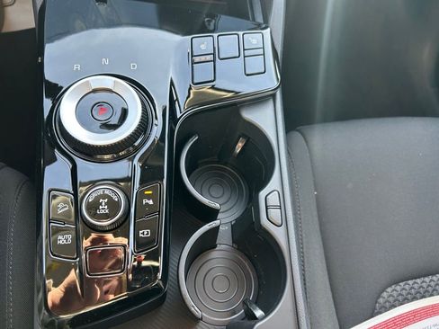 Certified 2024 Kia Sportage LX image 19