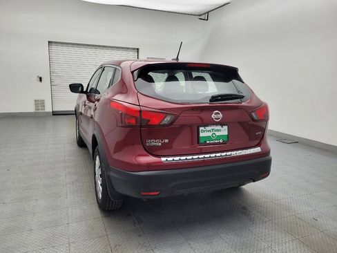 Used 2019 Nissan Rogue Sport S image 6