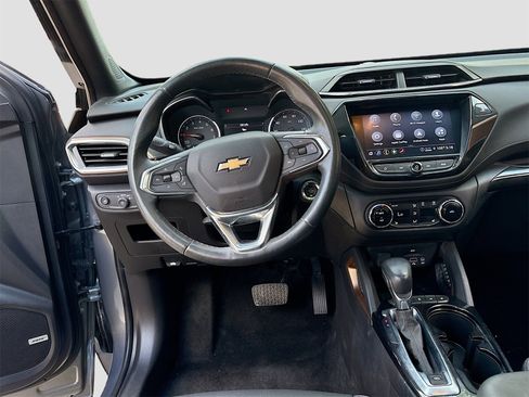 Used 2022 Chevrolet TrailBlazer ACTIV w/ Sun and Liftgate Package image 23
