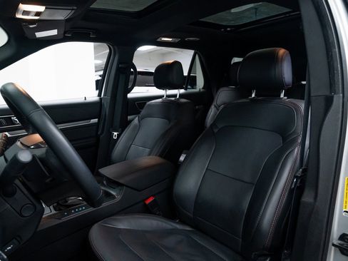 Used 2017 Ford Explorer Sport w/ Equipment Group 401A image 18