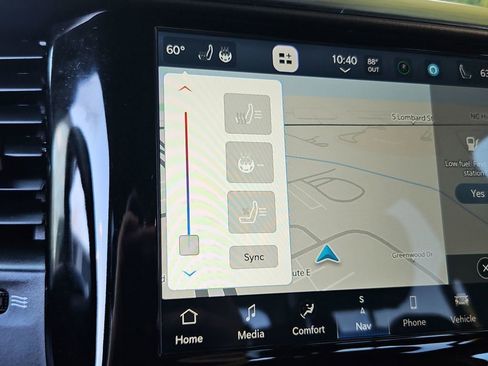 Used 2024 RAM 1500 Laramie image 22