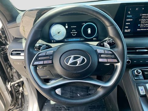 Used 2025 Hyundai Palisade Calligraphy AWD/4WD image 11